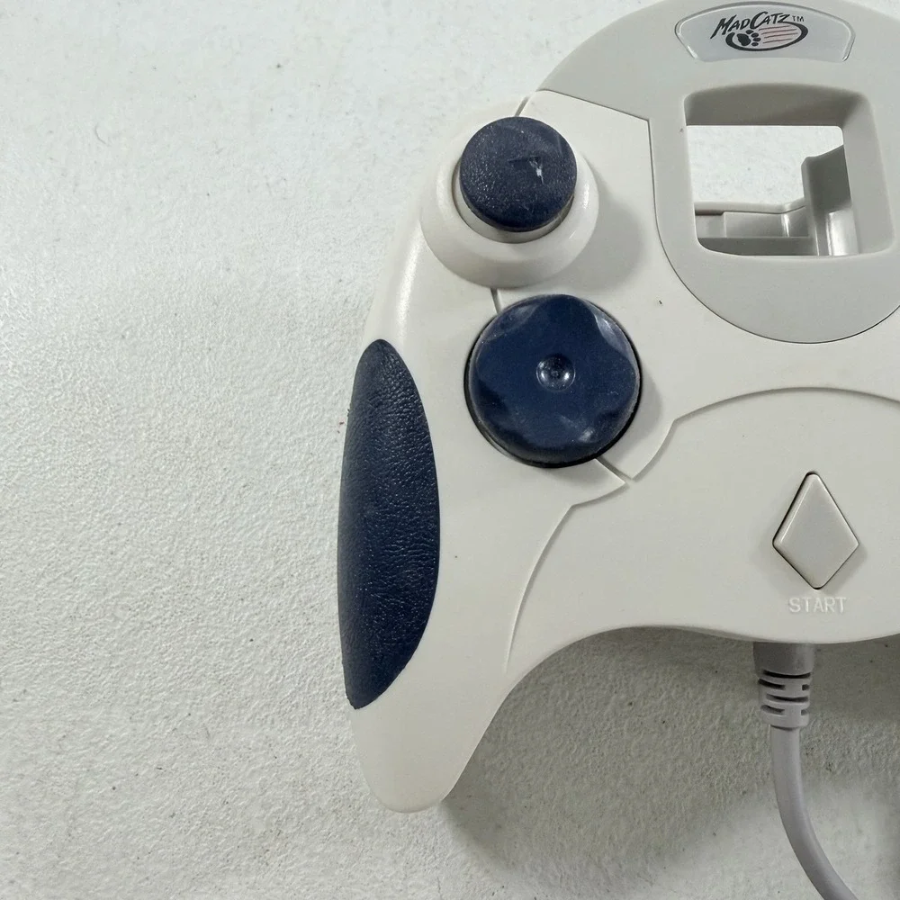 Mad Catz Sega Dreamcast Dream Pad Wired Controller White Blue TESTED WORKING